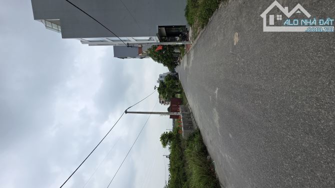 BÁN ĐẤT TRUNG VỠ TÂN HỘI , PHÂN LÔ , Ô TÔ TRÁNH , HƯỞNG TIỆN ÍCH VIN  80M, 12 TỶ 1