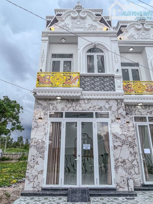 NHÀ MẶT TIỀN TÔ VĨNH DIỆN GẦN BV NHI VÀ ĐH FPT