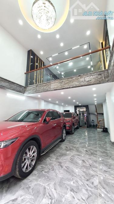 Phân lô Phương Mai, ngõ thông, 7 chỗ qua nhà, KD, gara, 7T thang máy, thông sàn, 48m2