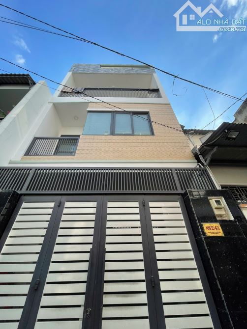 Nhà mặt tiền khu ngã tư Bảy Hiền - DT: 4 x 17.5m, 3 tầng nhà mới, giá: 10.5 tỷ TL
