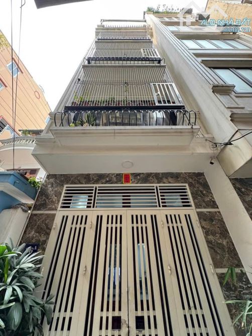 Nhà đẹp Minh Khai, ngõ thông nông 3m, ra Phố 60m, kdoanh, full đồ, 45m2. Giá 11 tỷ