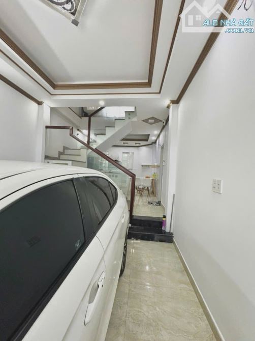 Hẻm Xe Hơi - Đã Hoàn Công , DT 40M2 ,4 Tầng Đúc Với 4PN,4WC Đoàn Thị Điểm - PN (Phan Đăng
