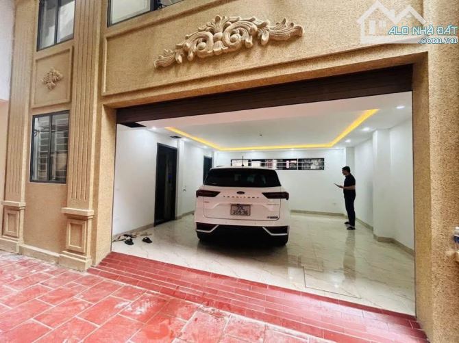 💥PHÂN LÔ - DUY NHẤT phố VIP NGUYỄN CHÍ THANH💥 Ô TÔ VÀI NHÀ 🤑 giá chỉ: 23,5 tỷ 🤑 chuẩn
