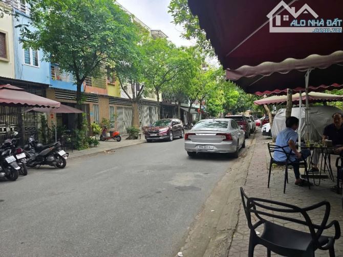 Pán Nhà 4 tầng nhìn vườn hoa khu Hud A, Võ Cường, TP Bắc Ninh. Giá chỉ 1x,x tỷ