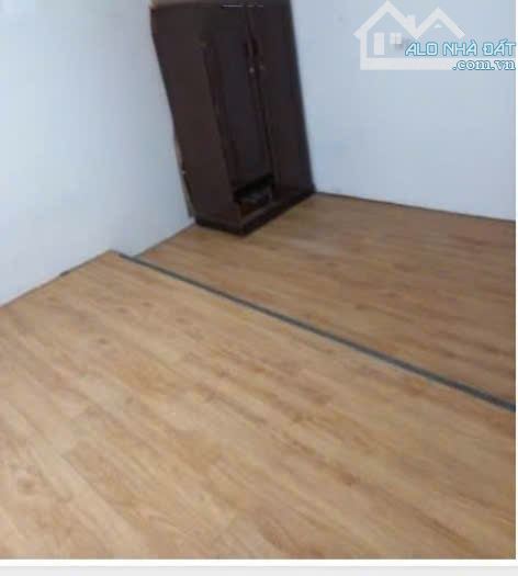 Cho thuê nhà ngõ ô tô Phương Mai 3.5 tầng, 30m2, 2 ngủ, chỉ 6.5 Triệu vào ngay