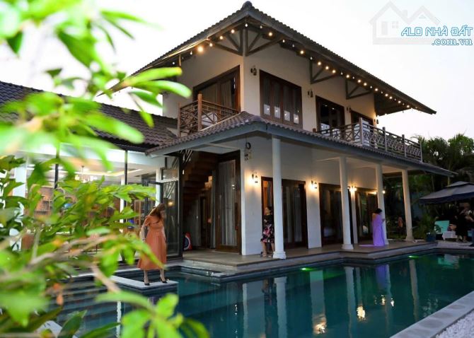 Biệt Thự ngay Parc Mall Quận 8 17x28 diện tích 440m2 khủng chỉ 33 tỷ