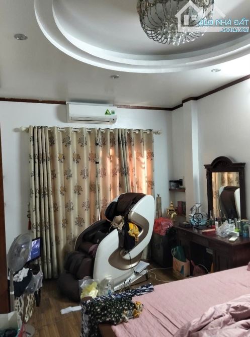 33m2 mới đẹp ngõ nông thông gần phố Bạch Mai 6.5 tỷ