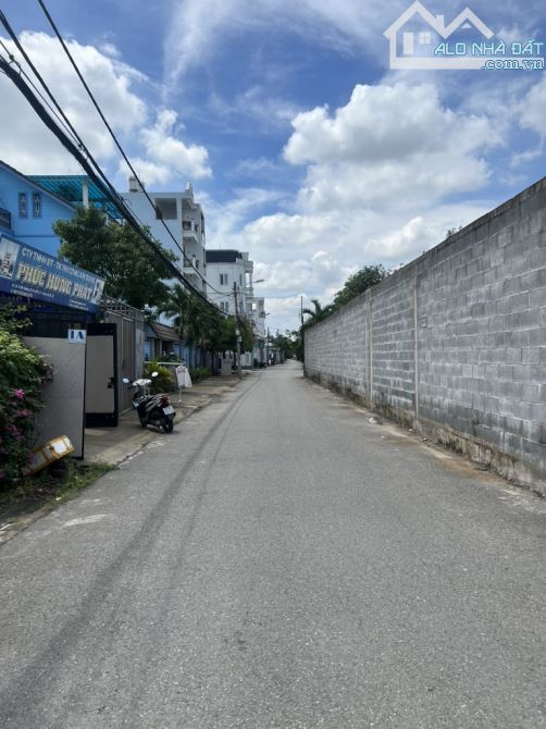 Đất thổ cư đường THẠNH LỘC 49 phường THẠNH LỘC, Q12,dt 150m2(7.5mx21m)💵8tỷ