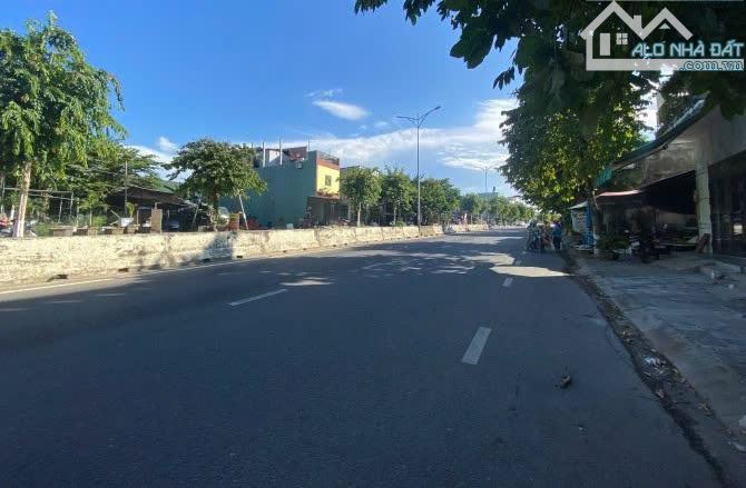 Bán nhà mặt tiền hoàng văn thái, gần đà sơn, vi trí kinh doanh, giá 4 tỷ 5 tl