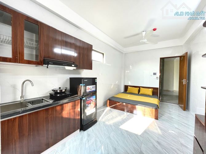 BÁN TOÀ CCMINI,  LÔ GÓC, CẦU GIẤY ,60 M², 6 TẦNG, 15 Phòng , DT 75tr/tháng ,Ngõ Thông 3gac