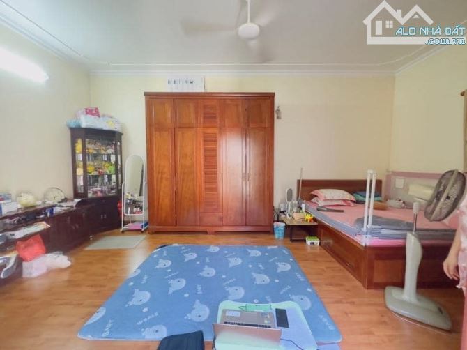Bán nhà Hàn Thuyên, 126m2, 4 tầng, 47.5 tỷ, ngõ nông rộng thoáng, kinh doanh đỉnh