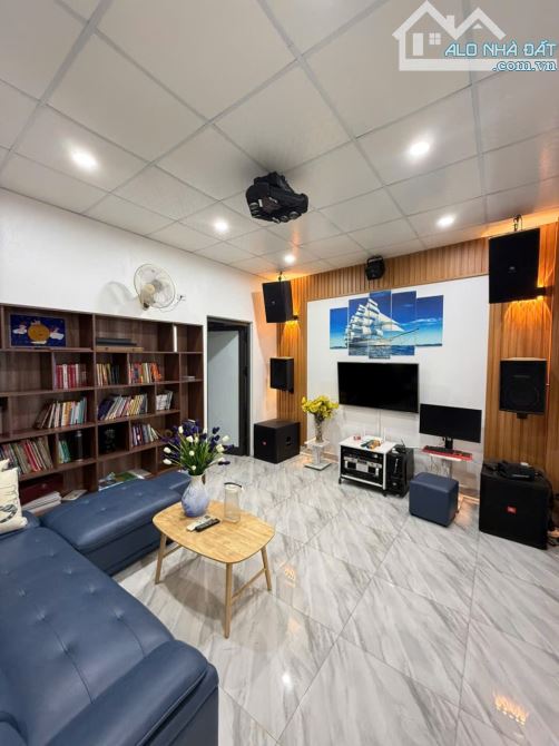 Bán nhà Phú Mỹ, 60m2, 4 tầng, 4PN, 50m ra bãi đỗ xe ô tô, cách đường Lê Đức Thọ 350m
