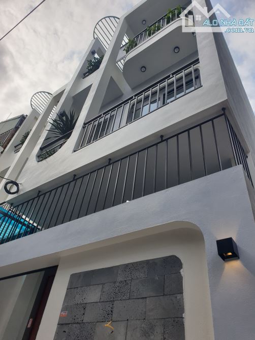 BÁN NHÀ ĐẸP 2.08 TỶ 3 TẦNG 45M2 ( ĐÔNG NAM ) NGÕ NGUYỄN TRÃI