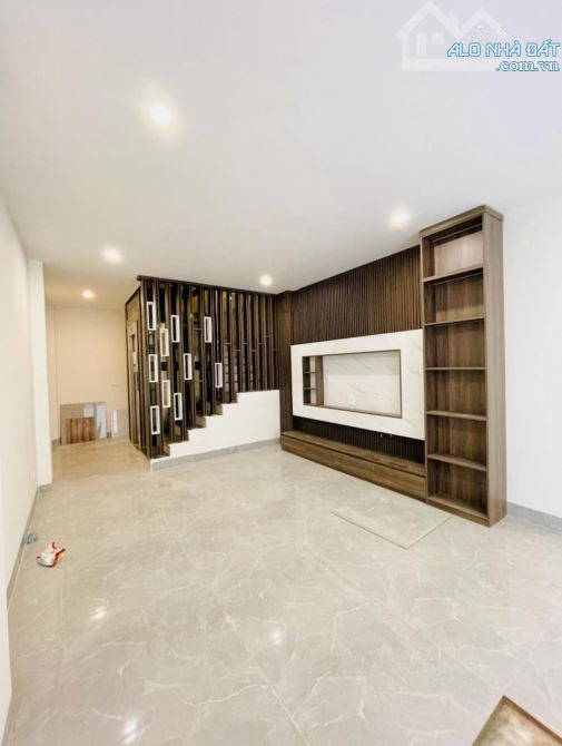 VÕNG THỊ - 54M x 7T THANG MÁY - Ô TÔ DỪNG ĐỖ 24/24 - THỂ DỤC HỒ TÂY VÀI BƯỚC CHÂN