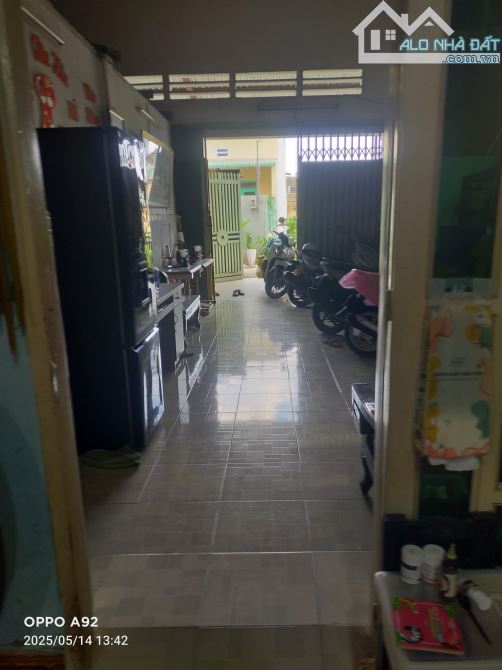 Giảm sốc  nhà ngay đường đặng thúc vịnh ,tô ký , DT 193m2  c4 giá chỉ nhỉnh 4tỷ