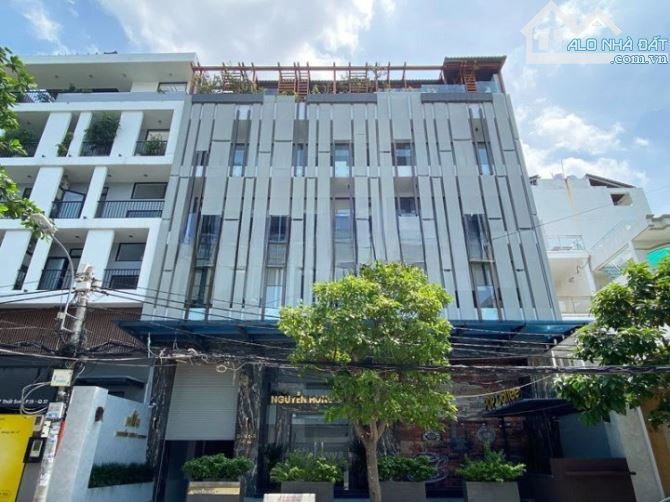 Tòa nhà MT Nguyễn Văn Trỗi, Phú Nhuận,15x17m 5 Tầng - Thang máy, HĐT: 180 triệu, giá 45 tỷ