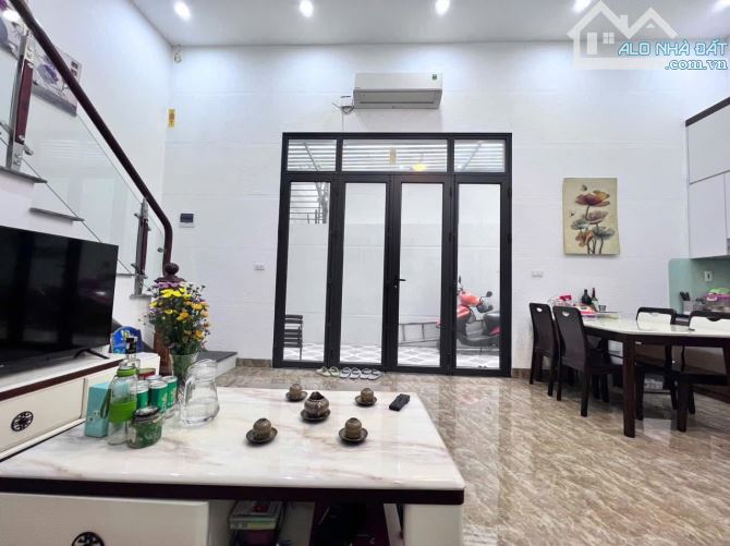 BÁN NHÀ QUAN NHÂN - THANH XUÂN, 50M x 3 TẦNG - 15M RA Ô TÔ, CHỈ HƠN 7 T.Ỷ