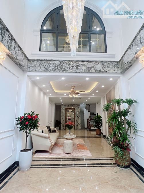 Lò Đúc, Nhà mới đẹp, 15m ra phố, 6 tầng TM, Oto vào nhà. 66m2, MT 4m. 22.2 tỷ!