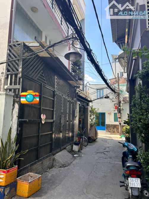 PHỐ ẨM THỰC PHAN XÍCH LONG - ngang 5,55m - 5 TẦNG - 6,5 TỶ
