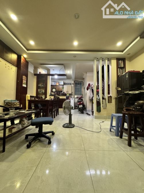 TÂN HƯNG  – Q7 - 5.2x9.5- 46m2 –  CHỈ 5.2 TỶ CÁCH MẶT TIỀN CHỈ 50M – GIÁ TỐT CHO ANH CHỊ Đ