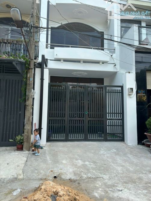 Nhà 2 tầng KPLĐB đường Đại Hải 5, xã XTT, H. Hóc Môn. DT 80m2 (4mx20m), Đường 10m. 4,99TỶ