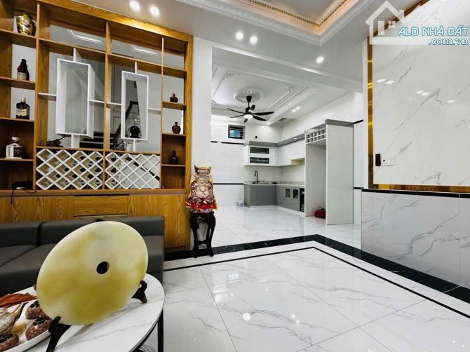 BÁN NHÀ ĐƯỜNG TRẦN NGUYÊN HÃN GẦN TRƯỜNG THCS VÕ THỊ SÁU XÂY MỚI ĐỘC LẬP.