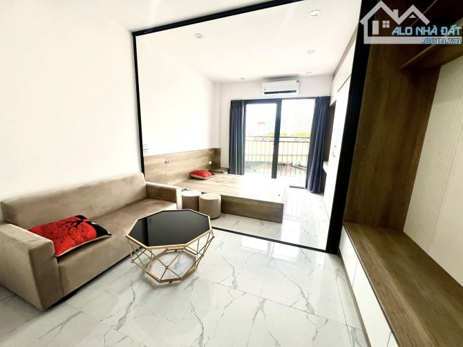 SIÊU PHẨM DÒNG TIỀN! Vương Thừa Vũ, 2 mặt thoáng, ô tô đỗ cửa, 70m2, Chỉ 16.7 tỷ