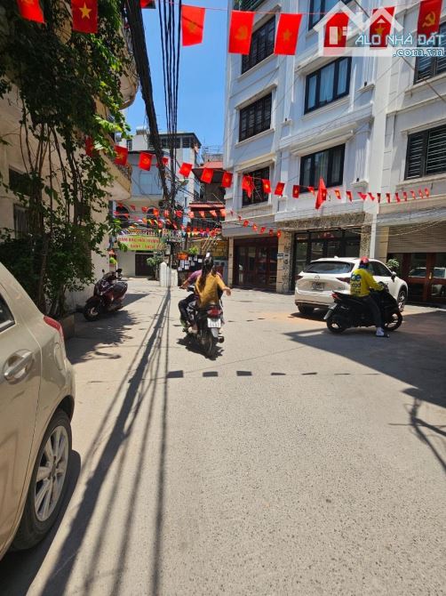 CHỈ 18 TỶ SỞ HỮU NGAY NHÀ 4T ÔTÔ ĐỖ CỬA GẦN MP LẠC LONG QUÂN TÂY HỒ DT 80M2 MT 5M CÓ TL