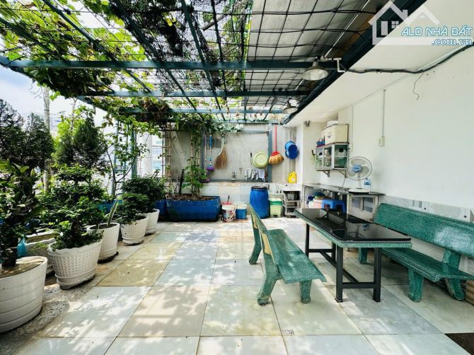 NHÀ NGỘP 3 tầng HXH Nguyễn Văn Lượng ngang 6.2m 120m2 gần siêu thị Lotte chỉ 11.6 tỷ.