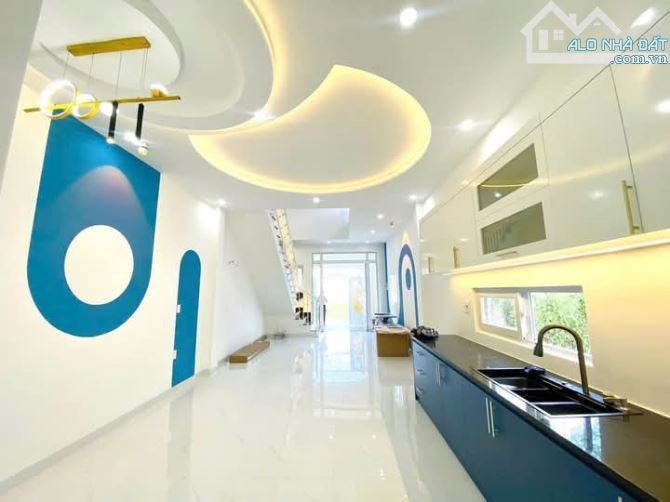 🔥 Nhà mặt phố Hoàng Quốc Việt – Nghĩa Đô, Cầu Giấy: Tuyệt phẩm bất động sản