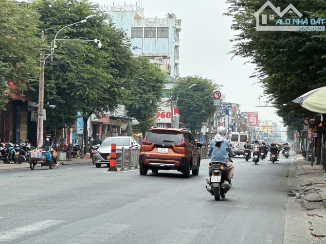 Chỉ 15 tỷ có nhà 4 tầng mới HXH Trường Chinh 105m2 ngang 5.2m gần nhà ga T3.