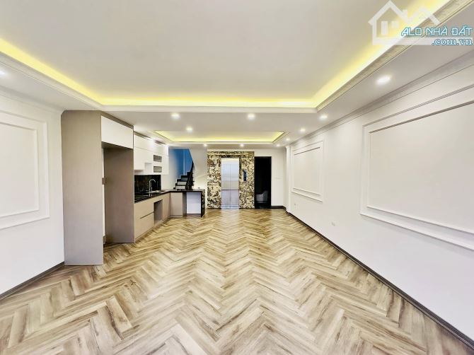 NHÀ 61M2*6T TÂN MAI, THANG MÁY, NGÕ Ô TÔ TRÁNH 16,6 TỶ