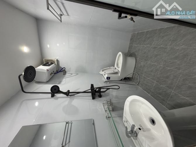 Bán nhà kim ngưu 6,35 tỷ (có thương lượng) 32m2 mặt tiền 4,8m - 10