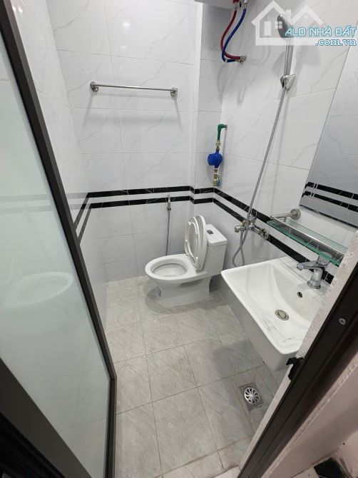 Cho Thuê CCMN 103 Pháo Đài Láng 30m2 Gác Xép + Giường Ban Công Cửa Sổ Giặt Riêng Thang Máy - 10