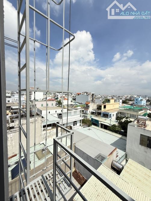 TÒA NHÀ  MẶT TIỀN CHDV 6 TẦNG,dt120m2 (6mx20m)DÒNG TIỀN 70TR/TH - 10