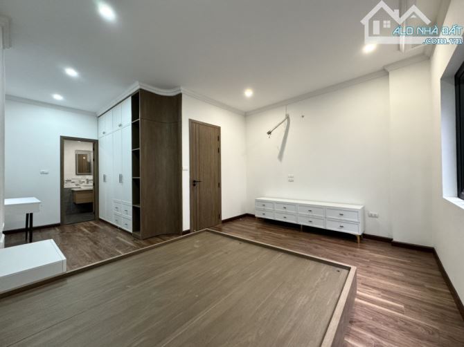 Bán nhà nguyễn văn cừ 37m 5 ngủ chỉ 6.2 tỷ 30m ra mặt phố 5p sang nội thành - 11