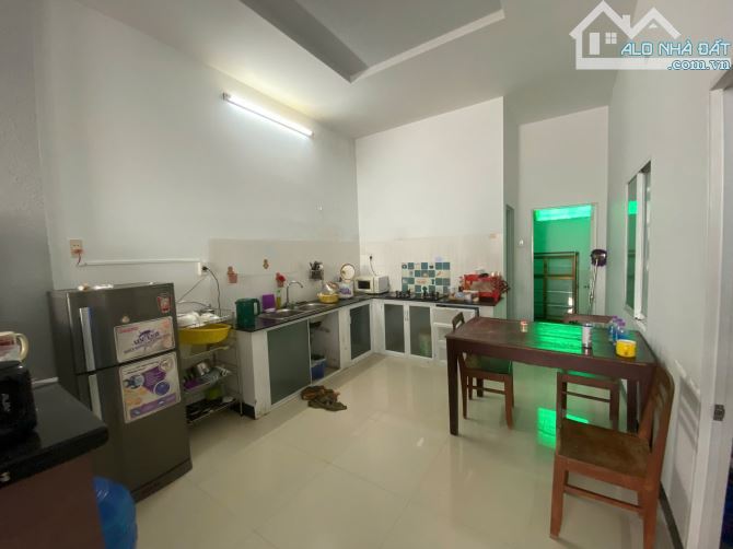 Bán Nhà 2 Mặt Tiền Đường Đặng Lộ Ngang 6.5m gần chợ Vĩnh Hải, dt 101m giá chỉ 3 tỷ 700 - 11