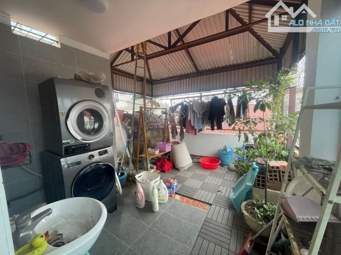 Nhà đẹp, ngõ 194 Giải Phóng, oto vào nhà, 20m ra mặt ngõ, kdoanh + VP, 55m2. Giá 15 tỷ - 11