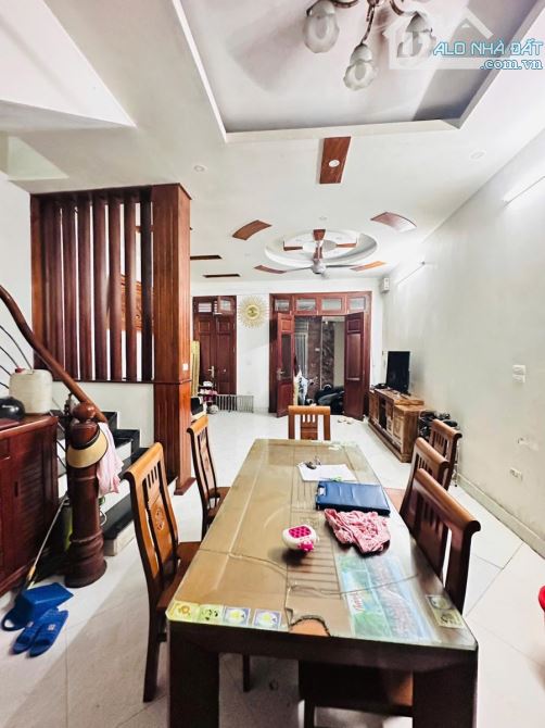 Bán nhà Cầu Giấy, dân xây, ngõ thông, gần trường chợ, trung tâm tiện ích - 11
