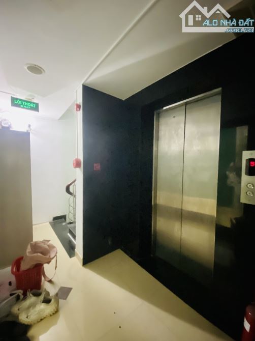 TOÀ NHÀ 7 TẦNG CÓ HẦM + THANG MÁY & 16 PHÒNG CHO THUÊ 65TR/THÁNG - GIÁ 18T - 11