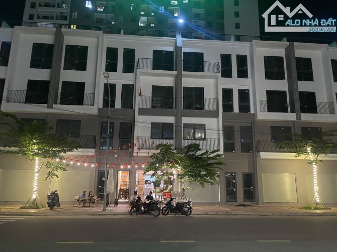 BÁN LÔ ĐẤT MẶT TIỀN ĐƯỜNG D1 – VIEW CHUNG CƯ IEC – KĐT MỚI LONG VÂN - DT 93m2 - 1