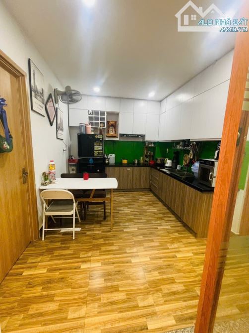 Biệt thự siêu khan hiếm ngay Cộng Hòa Q.Tân Bình - 10x16m - 4 tầng - giá hơn 26 tỷ. - 1
