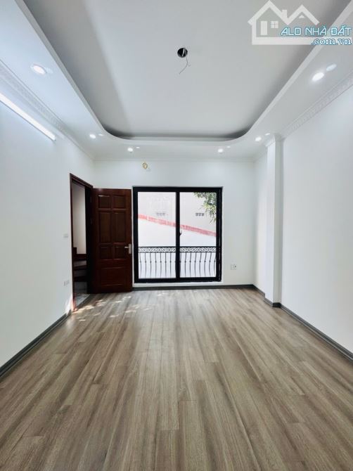 Bán nhà Kim ngưu 32m2, mật tiền 6m giá 8,7 tỷ - 1