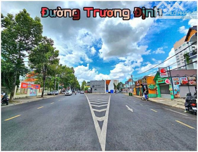 Bán nhà mặt tiền Trương Định, Tân Mai, Biên Hòa, Đồng Nai, 300m2, giá 28 tỷ 500. - 1