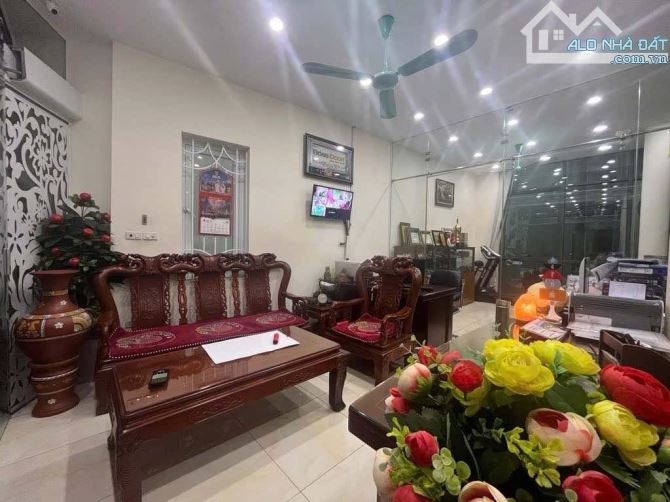 NGUYỄN KHANG Ô TÔ, THANG MÁY, LÔ GÓC 3 MẶT THOÁNG, MẶT NGÕ KINH DOANH, NHỈNH 17 TỶ. - 1