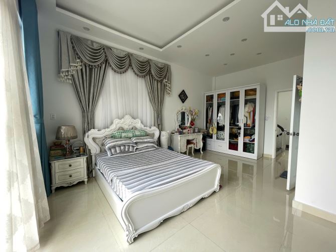 Bán nhà đẹp mới xây gần chợ Ngô Quyền P6 Đà Lạt - 1