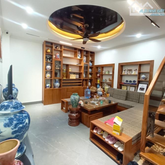BÁN NHÀ TÁI ĐỊNH CƯ GIANG BIÊN,VIEW SÂN CHƠI,CÔNG VIÊN,OTO TRÁNH-VỈA HÈ 2 BÊN - 1