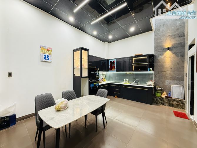 HẺM XE HƠI – TÂN TẠO, BÌNH TÂN - DT 84m² - NGANG KHỦNG 7,5M  - SỔ NHƯ A4 - GIÁ 5,1 TỶ. - 1