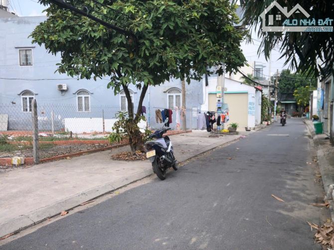 BÁN ĐẤT TRUNG CHÁNH , HÓC MÔN , ĐƯỜNG Ô TÔ , 5.7X18 , SỔ HỒNG RIÊNG - 1