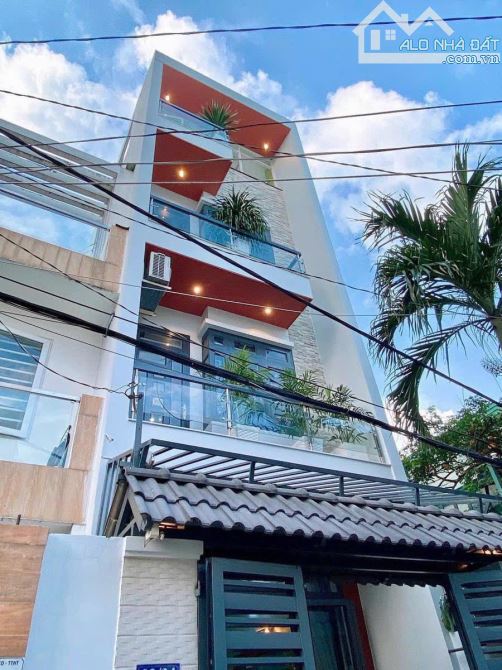 Đi nước ngoài định cư bán gấp nhà ở đường Nguyễn Đình Chiểu, phường 5, quận 3, giá 3 tỷ - 1